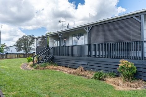 Photo of property in 369 Kahikatea Drive, Dinsdale, Hamilton, 3204