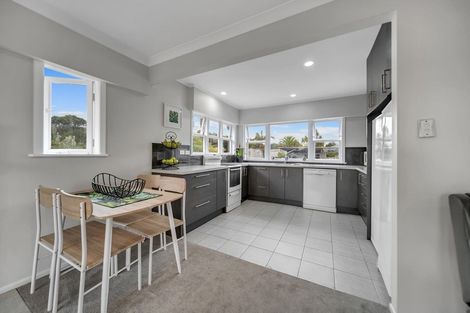 Photo of property in 3/32 Millen Avenue, Pakuranga, Auckland, 2010