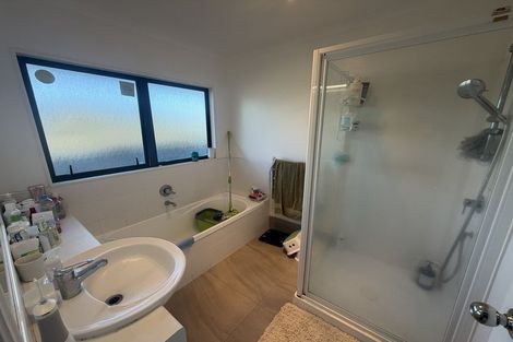 Photo of property in 6 Mohill Place, East Tamaki Heights, Auckland, 2016
