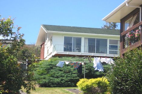 Photo of property in 14 Pemberton Avenue, Bayview, Auckland, 0629