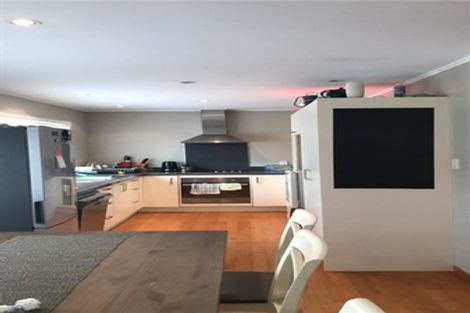 Photo of property in 126 Flanshaw Road, Te Atatu South, Auckland, 0610