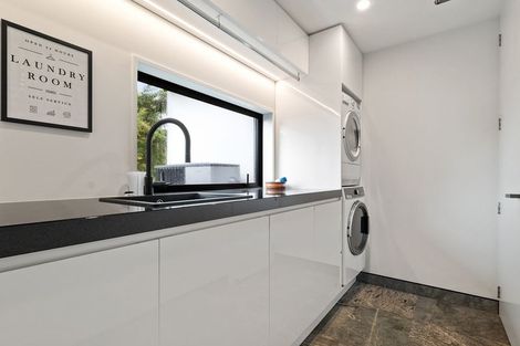 Photo of property in 48 Huntsbury Avenue, Huntsbury, Christchurch, 8022