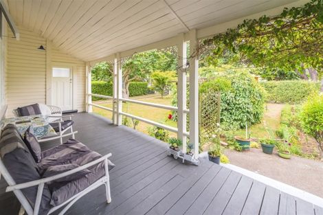 Photo of property in 11 Peakes Road, Saint Johns Hill, Whanganui, 4501