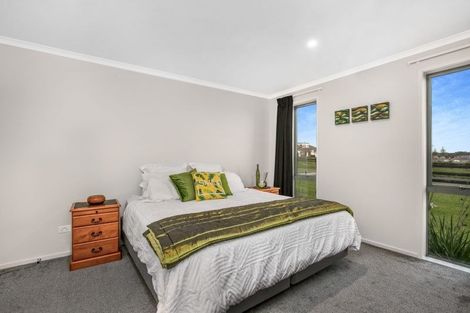 Photo of property in 1 Martingale Drive, Kingseat, Papakura, 2580