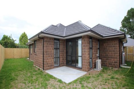 Photo of property in 11 Oolong Court, Huntington, Hamilton, 3210