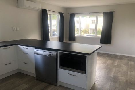 Photo of property in 3/175 Queens Drive, Lyall Bay, Wellington, 6022