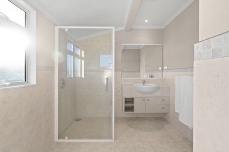 Photo of property in 48 Oxford Street, Te Puke, 3119