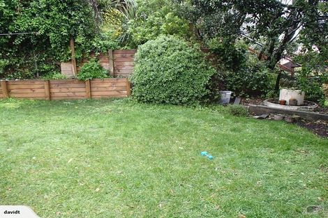 Photo of property in 1 Mace Street, Island Bay, Wellington, 6023