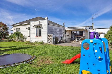 Photo of property in 6 Lincoln Street, Patea, 4520