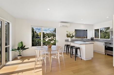 Photo of property in 33 Oregon Drive, Kelvin Heights, Queenstown, 9300