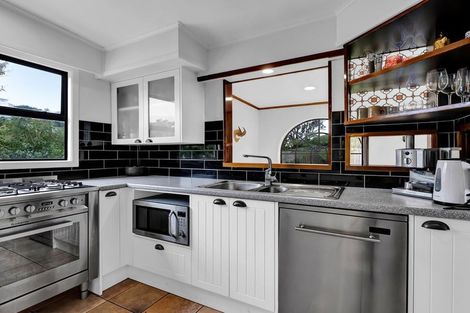 Photo of property in 20 Parris Street, Moturoa, New Plymouth, 4310