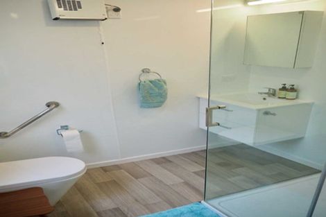 Photo of property in 9 Langley Place, Raglan, 3225