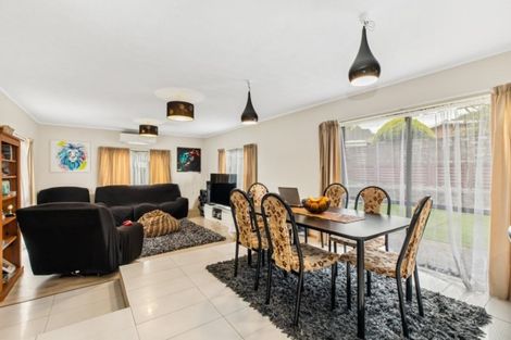 Photo of property in 6 Crail Court, Totara Heights, Auckland, 2105