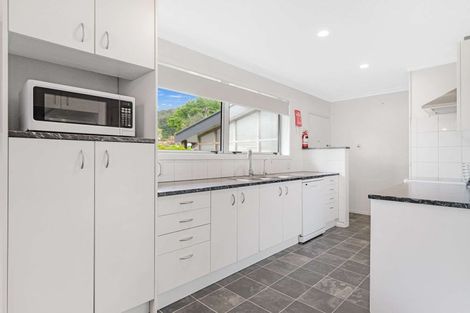 Photo of property in 45 Mountain Road, Western Heights, Rotorua, 3015