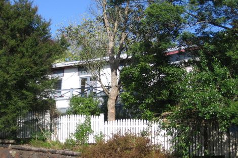 Photo of property in 3/76 Kaurilands Road, Titirangi, Auckland, 0604