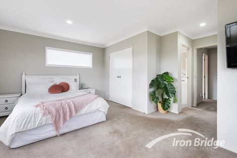 Photo of property in 82a Kirton Drive, Riverstone Terraces, Upper Hutt, 5018