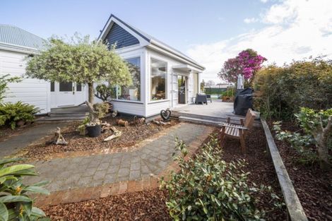 Photo of property in 26 Regan Street, Stratford, 4332