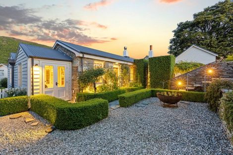 Photo of property in 21 Anglesea Street, Arrowtown, 9302
