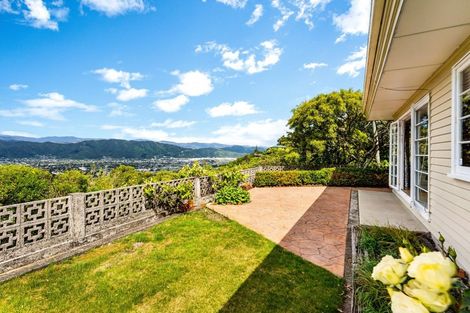 Photo of property in 111 Miromiro Road, Normandale, Lower Hutt, 5010