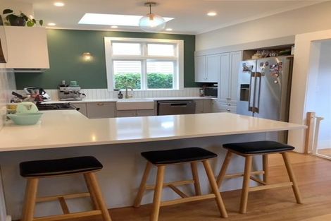 Photo of property in 49 Kensington Avenue, Petone, Lower Hutt, 5012