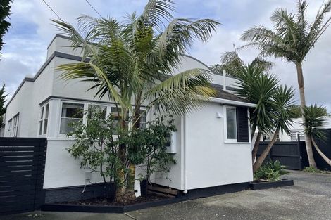 Photo of property in 265 Point Chevalier Road, Point Chevalier, Auckland, 1022