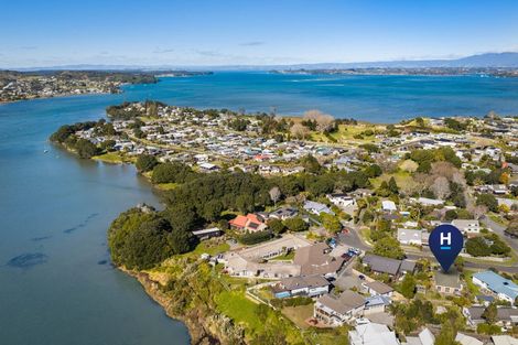 Photo of property in 1 Marina Way, Athenree, Katikati, 3177