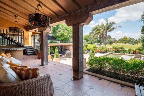 Photo of property in 214 Oceanbeach Road, Mount Maunganui, 3116