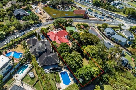 Photo of property in 10 Park Rise, Campbells Bay, Auckland, 0630