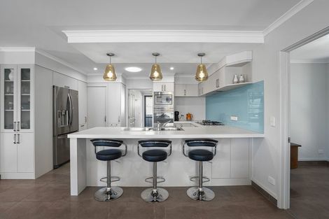 Photo of property in 28 Matthews Crescent, Cromwell, 9310