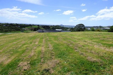 Photo of property in 48 Te Auhi Way, Welcome Bay, Tauranga, 3112