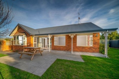 Photo of property in 14 Ti Rakau Drive, Woolston, Christchurch, 8023