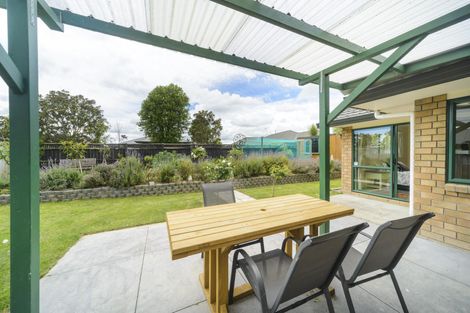 Photo of property in 157 Ruapehu Drive, Fitzherbert, Palmerston North, 4410