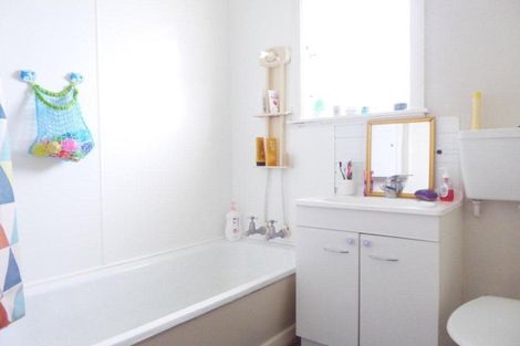 Photo of property in 70 Durham Crescent, Fairfield, Lower Hutt, 5011