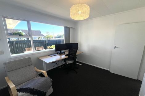 Photo of property in 114a Hillcrest Road, Raumati Beach, Paraparaumu, 5032