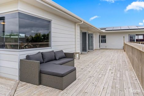 Photo of property in 6 Bayly Street, Baylys Beach, Dargaville, 0377