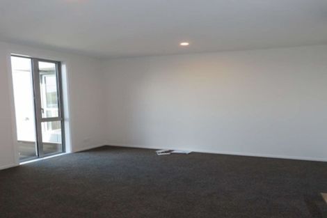 Photo of property in 2/246 Marine Parade, New Brighton, Christchurch, 8061