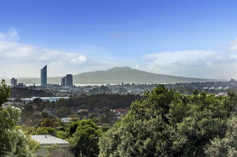 Photo of property in 60 Monarch Avenue, Hillcrest, Auckland, 0627