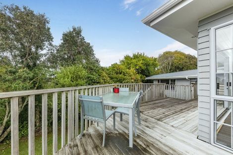 Photo of property in 13 Awhiorangi Promenade, Swanson, Auckland, 0816