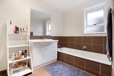 Photo of property in 38 Helvetia Road, Pukekohe, 2120