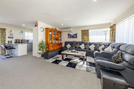 Photo of property in 32 Berwyn Avenue, Takanini, 2112