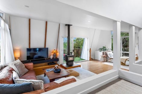 Photo of property in 1000 East Coast Road, Northcross, Auckland, 0630