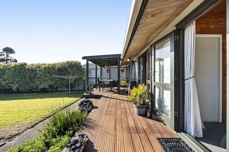 Photo of property in 38 Hume Street, Waitara, 4320