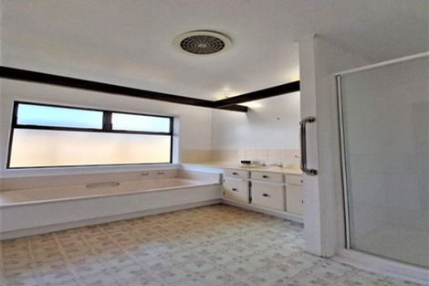 Photo of property in 83 Pakuranga Road, Pakuranga, Auckland, 2010