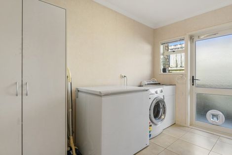 Photo of property in 36 Waterside Drive, Pyes Pa, Tauranga, 3112