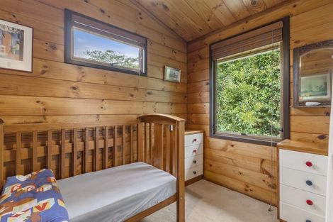 Photo of property in 17 Kawaka Street, Titirangi, Auckland, 0604