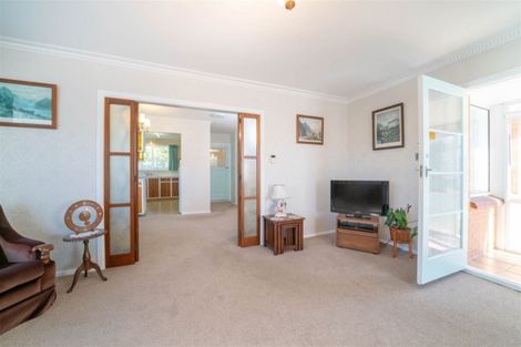 Photo of property in 27 Yardley Street, Avonhead, Christchurch, 8042