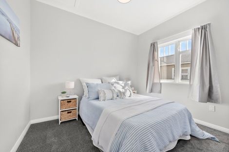 Photo of property in 5 York Street, Moera, Lower Hutt, 5010