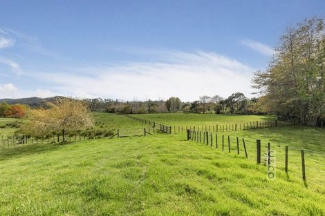 Photo of property in 293 Ararimu Valley Road, Helensville, Waimauku, 0882