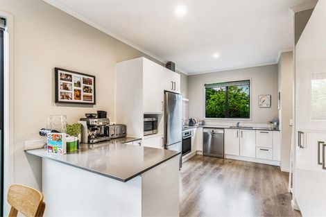 Photo of property in 22 Peihana Road, Hobsonville, Auckland, 0616