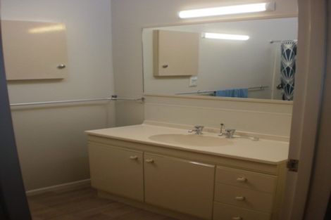 Photo of property in 17a Seaview Road, Otumoetai, Tauranga, 3110